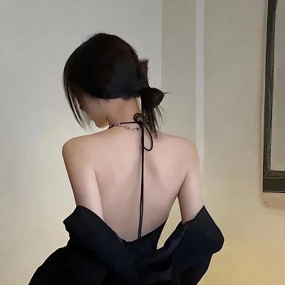 玉女戏夫